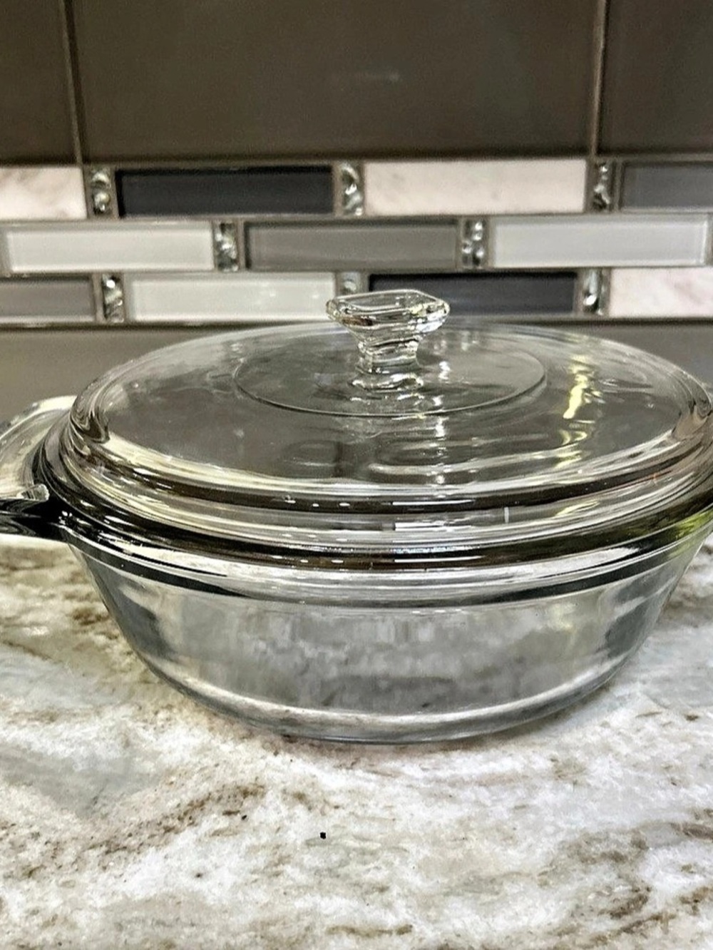 Anchor Hocking Anchor Ovenware 1.5 Qt Casserole with Lid Glass Casserole with